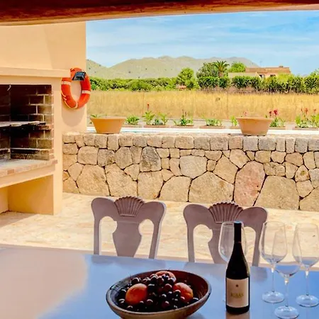 Sleeps 6 With Air Con And Wifi Villa *